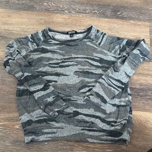 Buffalo David Bitton Gray Knit Top